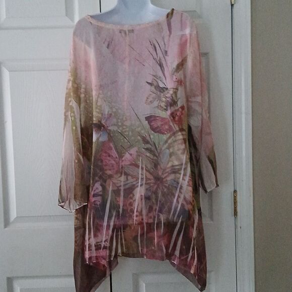 Cal Style Butterflies Floral V Neck Asymmetrical Spring Top Sz 2XL NWOT - Picture 4 of 5